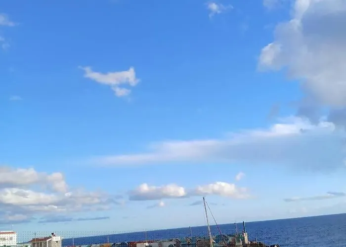 Surf Harbour منزل للإقامة *